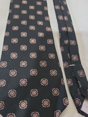 Aquascutum London Black Tie with Cream and Brown Medallion Pattern